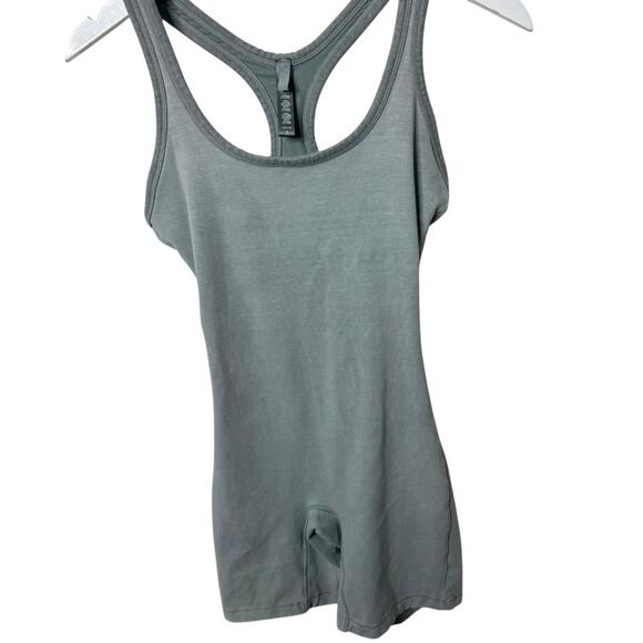 Skims Outdoor Mid Thigh Bodysuit Romper Racerback Scoop Neck Blue Chalk Small - Picture 5 of 8